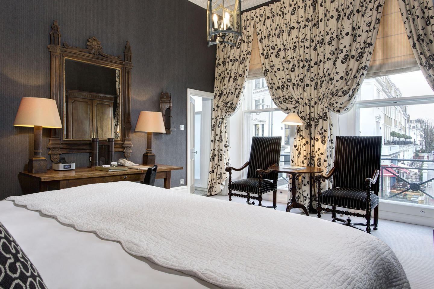  The Pelham Hotel ***** , Michelin Starred - London / England 