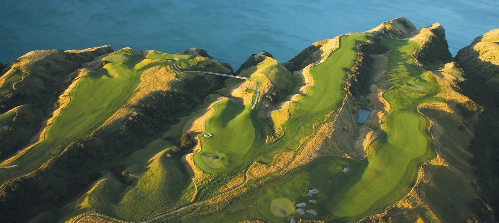 Robertson luxurious Lodges Cape Kidnappers , Hawke’s Bay / New Zealand 